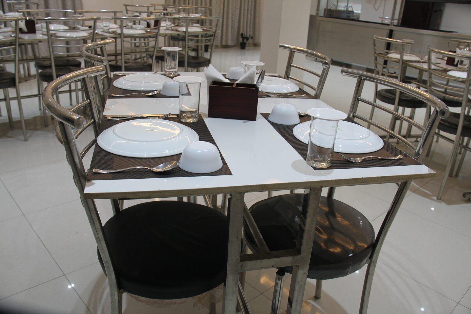 Dinning 03